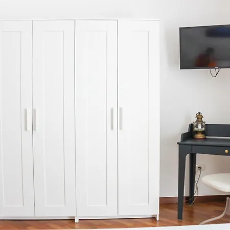 Yuna Rent - Casa Della Presentosa * Пескара