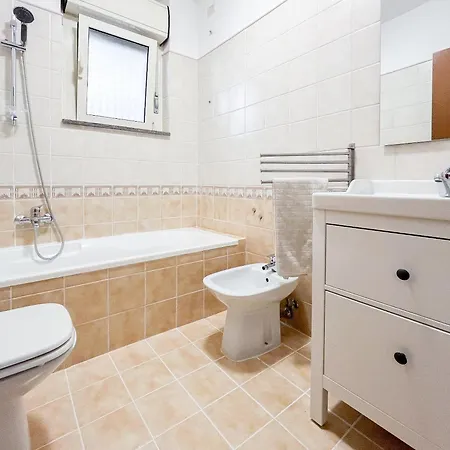Apartment Yuna Rent - Casa Della Presentosa *